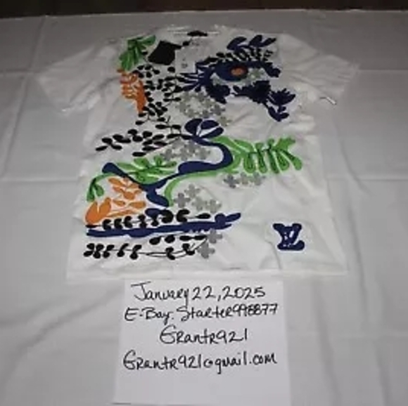 LOUIS VUITTON MEGA EXCLUSIVE FW23 GRAPHIC T-SHIRT NWT 100% AUTHENTIC SIZE SMALL - Picture 4 of 14